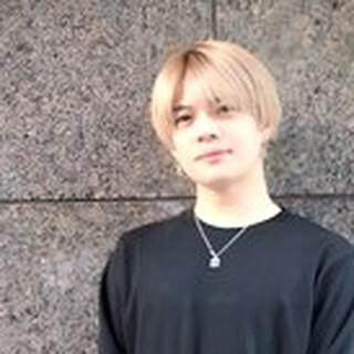 スタイリスト 今井啓太